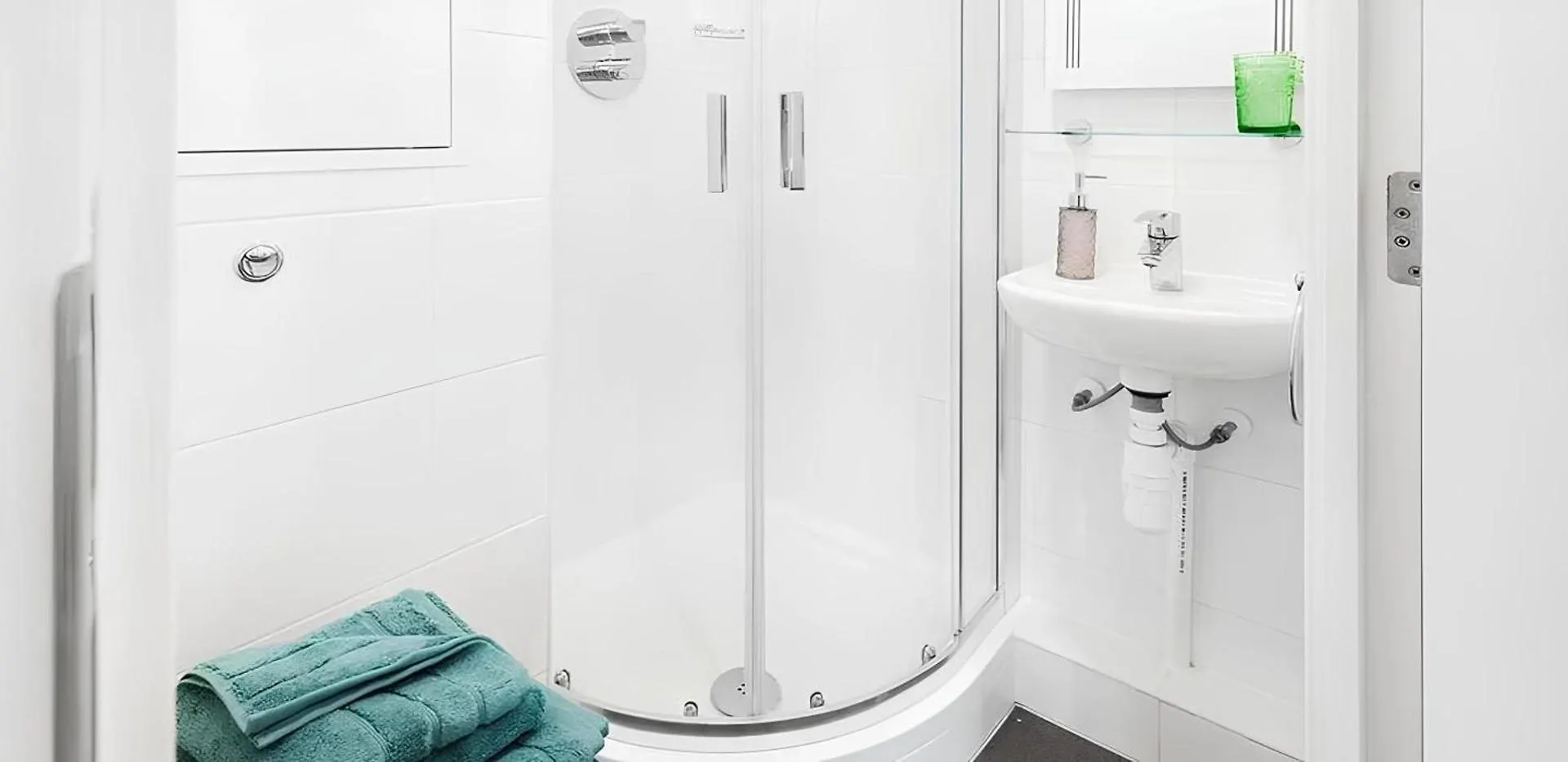 Chapter Lewisham Student Only, Cozy Budget Stay With Shared Washroom 伦敦
